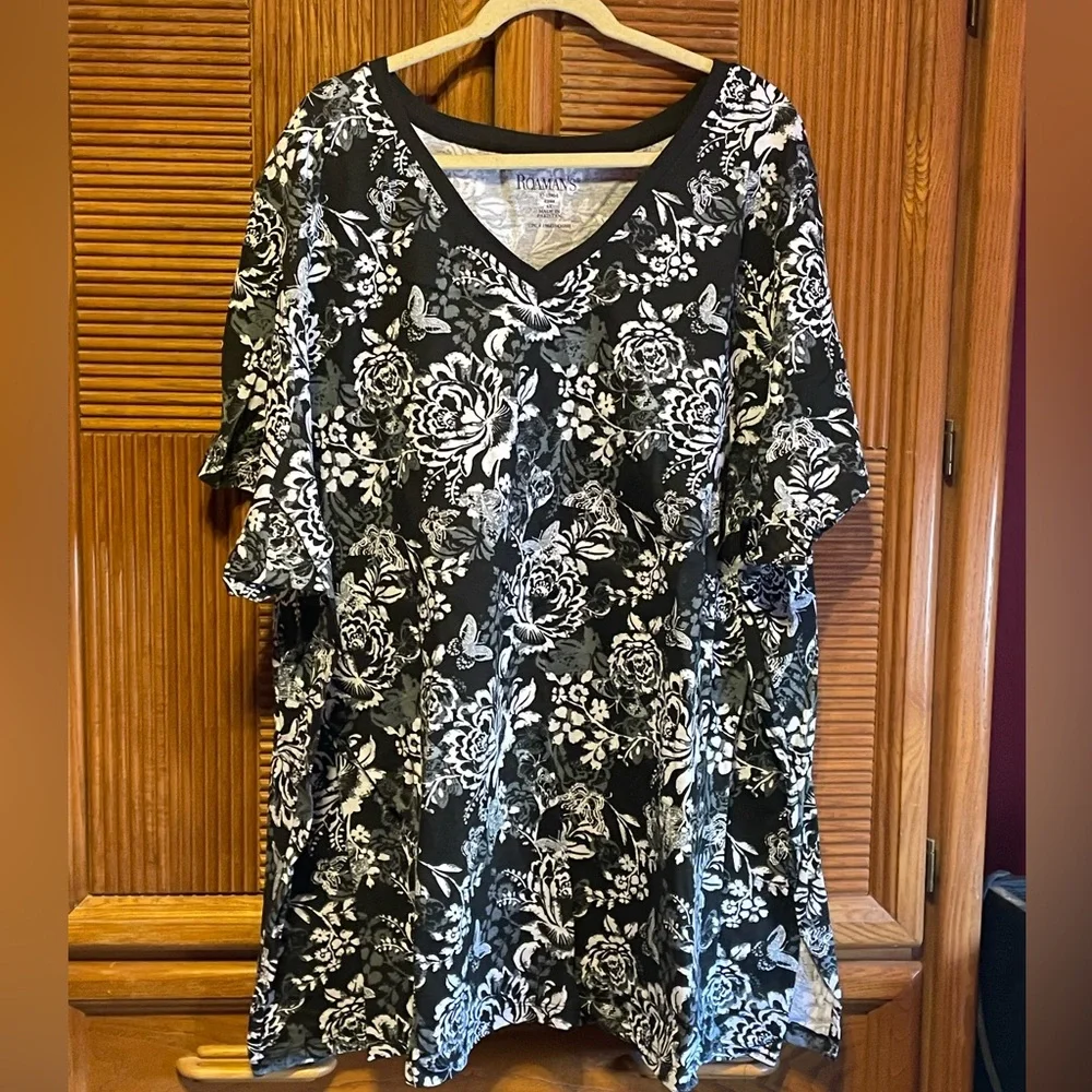 Floral tunic - Picture 1 of 2